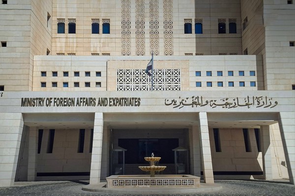 «الخارجية» السورية تفند إعلان «قسد» عن تقدم في مباحثات الاندماج: تصريحات نظرية لامتصاص الضغوط ولا تقدم ملموس