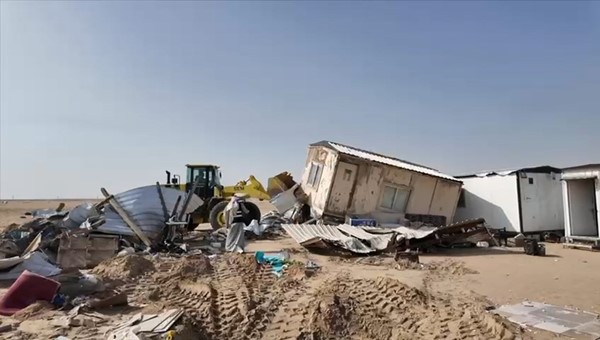 حملة أمنية مشتركة في منطقة كبد تسفر عن إزالة تعديات وضبط كميات كبيرة من المخدرات والخمور والمطلوبين