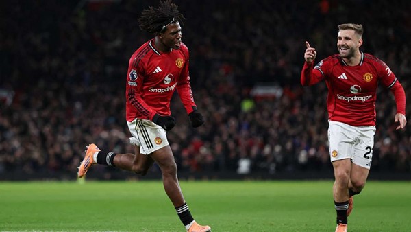مان يونايتد يعود لطريق الانتصارات بفوز مهم على نيوكاسل في الدوري الإنجليزي