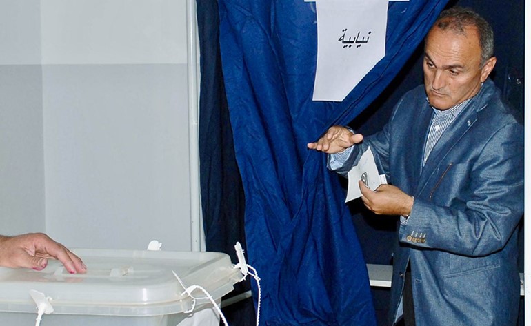 مصدر سياسي بارز لـ الأنباء : تثبيت الاستقرار أولوية ومسار بناء الدولة مستمر رغم التحديات