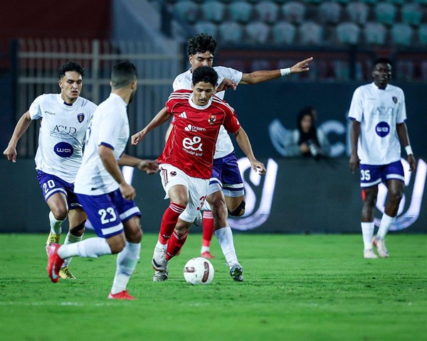 المصرية للاتصالات يفجر مفاجأة ويقصي الأهلي من كأس مصر