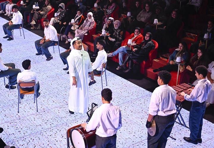  الحفلة .. تجربة مسرحية فريدة تضحك وتبهر الجمهور بنادي السالمية