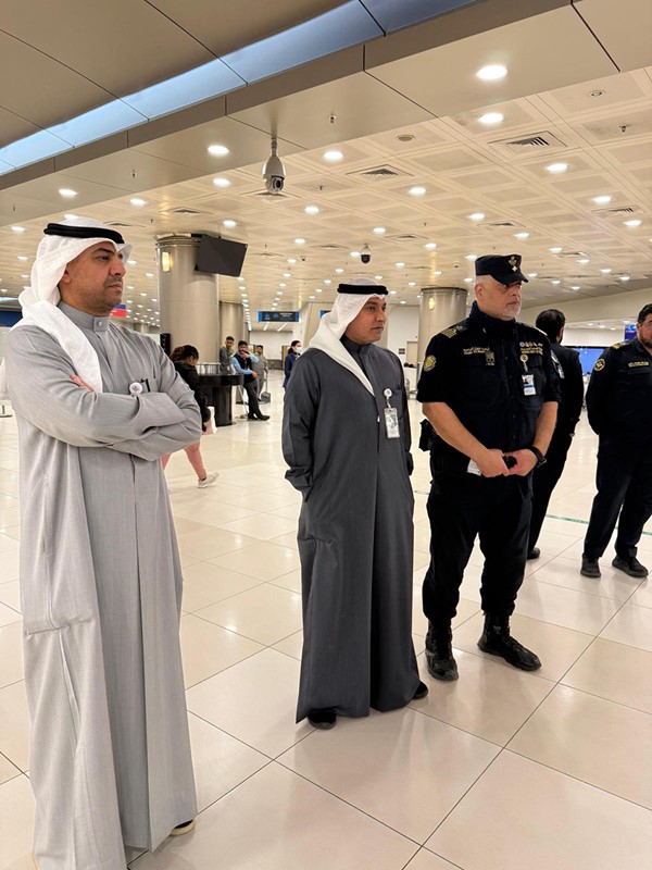 النويف : تكثيف الجهود لتحقيق الانسيابية في حركة تفتيش المسافرين وحماية البلاد من أي محاولات للتهريب