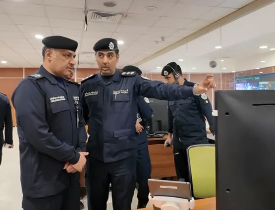 بالفيديو.. وكيل وزارة الداخلية يتفقد عدداً من الإدارات المعنية بالعمليات المرورية والأمنية