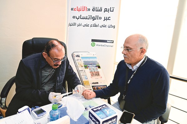 الزميل امير زكي خلال الفحص