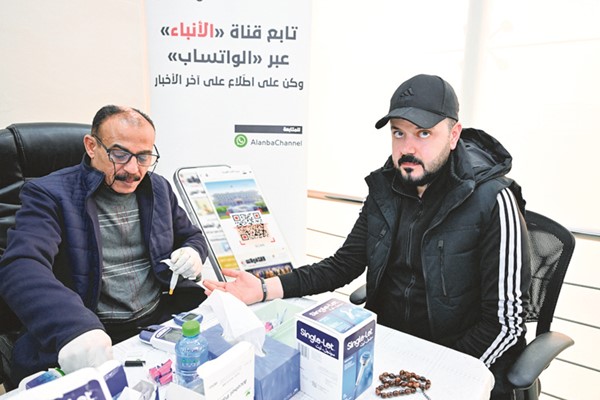 الزميل فادي جاموس خلال الفحص