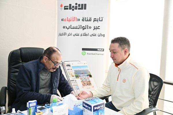 الزميل محمد البرعي خلال الفحص