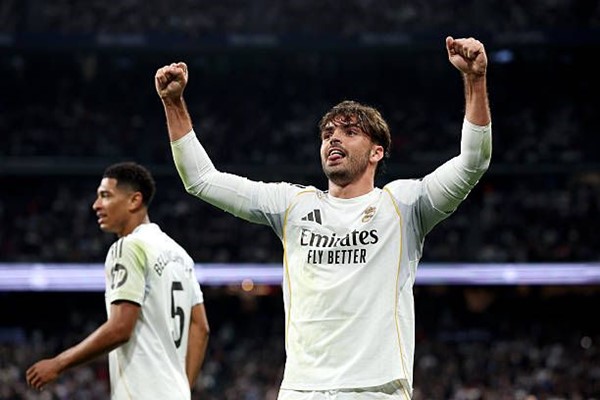 "هاتريك" غارسيا يقود ريال مدريد لاكتساح ريال بيتيس في الدوري الإسباني