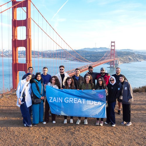 المبادرون المشاركون في Zain Great Idea في كاليفورنيا خلال رحلة وادي السيليكون