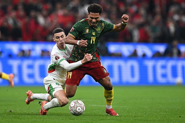 المغرب تعبر الكاميرون إلى نصف نهائي أمم أفريقيا