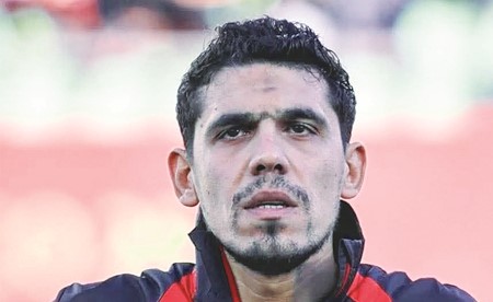 الأهلي يضم مدافع «البنك»