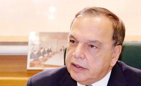 مشهد غير هامشي في لبنان.. عجلة البناء عادت بحذر واللبناني محركها