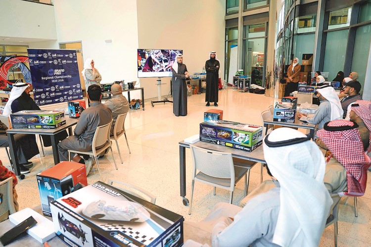 جانب من المشاركين في البرنامج