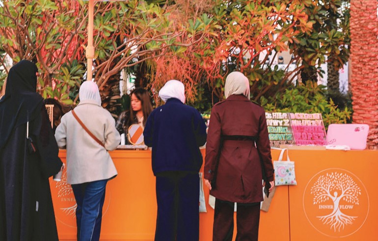 طلبة وخريجو AUM يقدمون مشاريع متميزة في معرض Winterpreneur Fair بنسخته الثانية