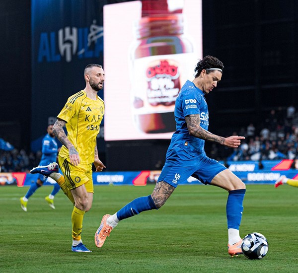الهلال يؤكد صدارته ويكسب ديربي الرياض أمام النصر