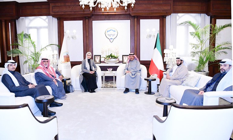 عذبي الناصر يؤكد أهمية الشراكة المؤسسية خلال لقائه الأمين العام للأوقاف