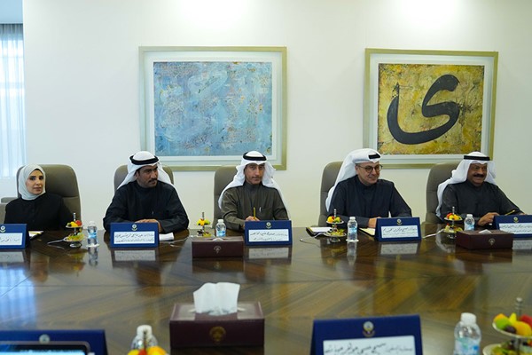 رئيس الوزراء: مواصلة المتابعة الميدانية والرقابة المنتظمة للحفاظ على وتيرة تنفيذ المشاريع التنموية