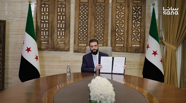 الشرع يوقّع اتفاق وقف إطلاق نار «فوري وشامل» ودمج عناصر «قسد» فردياً في وزارتي الدفاع والداخلية