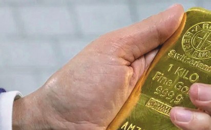 الذهب والفضة يقفزان إلى مستويات قياسية.. مجدداً