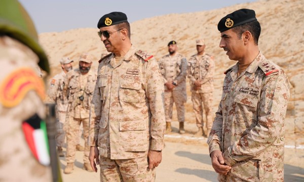 رئيس الأركان زار لواء صالح المحمد الآلي/ 94 وقيادة الشرطة العسكرية
