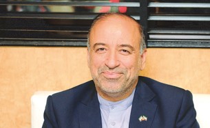 السفير الإيراني: ضرورة بناء تقارب إقليمي قائم على احترام السيادة ورفض التدخل الخارجي