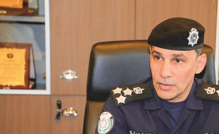 الغصاب لـ «الأنباء»: تطبيق القوانين بمسطرة واحدة على الجميع أسهم في خفض معدلات الجريمة وأعداد المخالفات المرورية