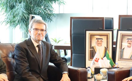 رئيس «الطيران المدني» بحث مع السفير الإسباني تعزيز التعاون بين البلدين وتبادل الخبرات الفنية والتشغيلية