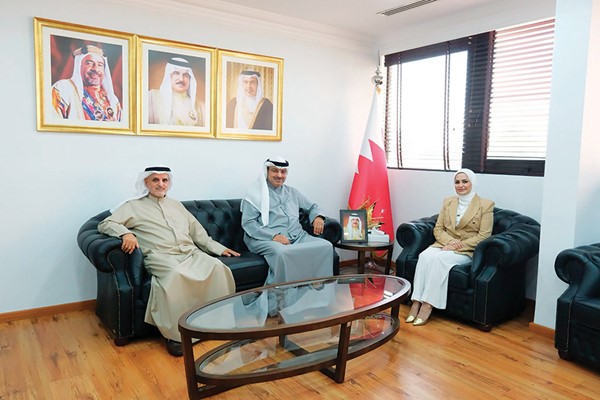 البصيري بحث مع الأمين العام لمجلس التعليم العالي في البحرين آليات تطوير البرامج الأكاديمية وتبادل الخبرات