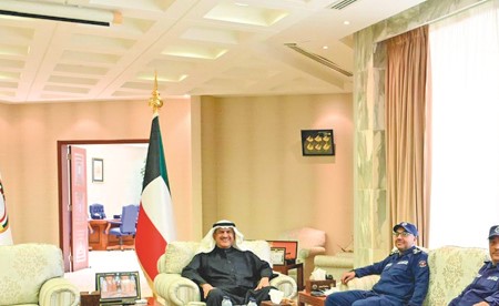 محافظ الجهراء: رفع مستوى الجاهزية والاستعداد للتعامل مع مختلف الحالات الطارئة