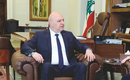 لبنان تحت ضغط إسرائيلي متدرج سياسياً وعسكرياً وتجميد «الميكانيزم» وخطة الجيش رهن زيارة القائد إلى واشنطن