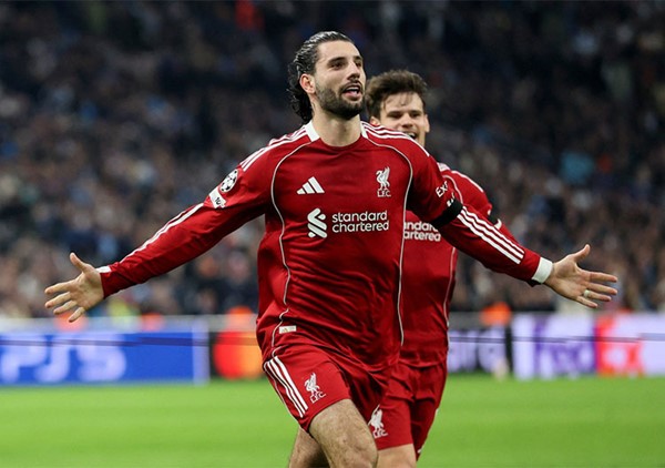 دوري الأبطال.. ليفربول يعبر مارسليا بثلاثية وبرشلونة يخطف فوزا مثيرا من سلافيا براغ