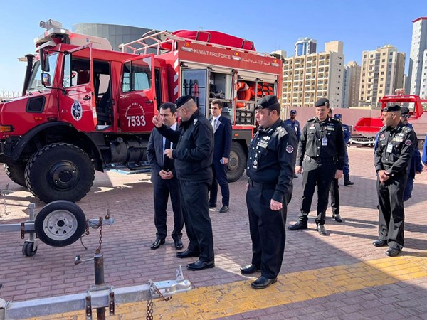الأمين العام للمنظمة الدولية للحماية المدنية ICDO يطّلع على القدرات المتقدمة لقوة الإطفاء