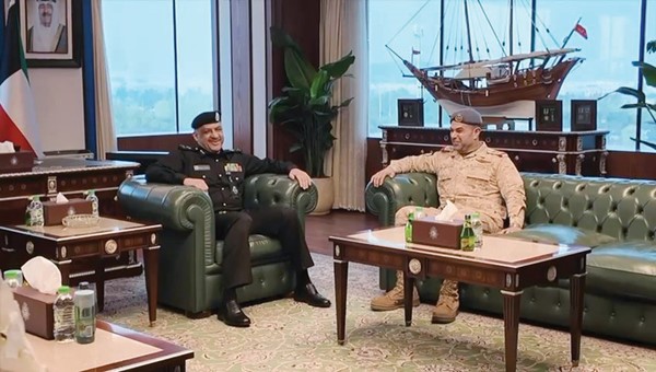وكيل «الداخلية» بحث مع نائب رئيس الأركان تعزيز التكامل بين الجهات العسكرية والأمنية
