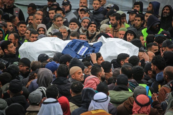 «يونيسف»: دخول أول شحنة من المواد التعليمية إلى غزة والاحتلال يواصل قتل المدنيين في الضفة الغربية