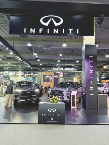  إنفينيتي البابطين أبهرت الحضور في معرض السيارات