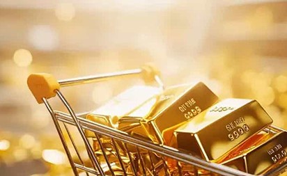 لأول مرة في التاريخ..الذهب يتخطى عتبة الـ5 آلاف دولار للأونصة