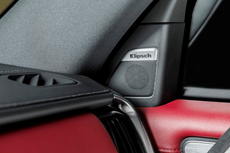  نيسان تقدم لأول مرة نظام الصوت الفاخر من كليبش 