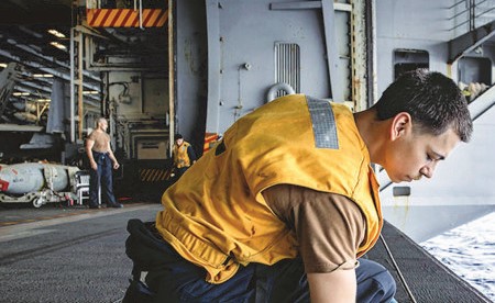 الإمارات ترفض السماح باستخدام أجوائها أو أراضيها أو مياهها في أي عمل عسكري ضد إيران