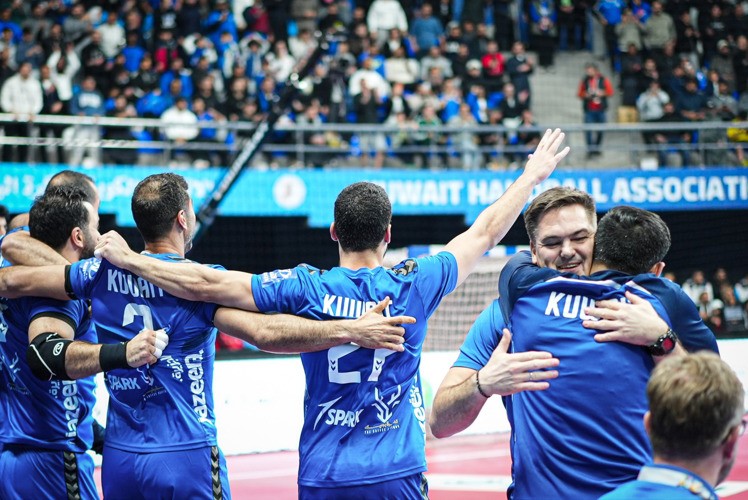  أزرق اليد يلتقي قطر في نصف نهائي الآسيوية اليوم