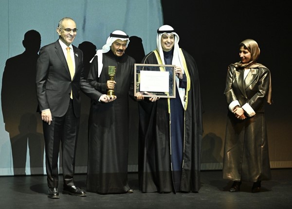  تكريم الفنان عبدالرحمن العقل