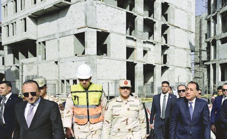 مدبولي يتفقّد إنشاء «مستشفى هليوبوليس الجديد»: القطاع الطبي يحظى بأولوية متقدمة على أجندة عمل الحكومة