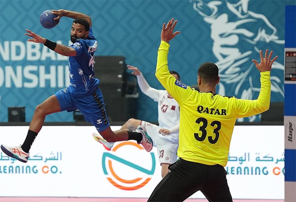 «أزرق اليد» يخسر من قطر.. ويلعب على برونزية «الآسيوية»