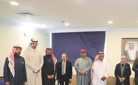 وفد جمعية مدينة عيسى البحرينية اطلع على تجربة جمعية الشامية والشويخ وأشاد بإنجازاتها