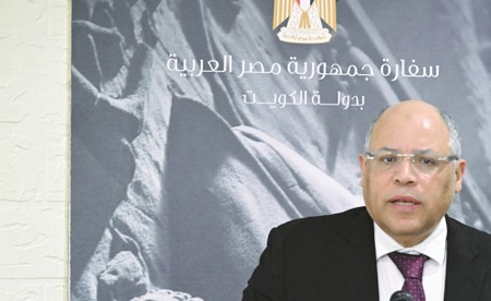 السفير المصري: امتلاك الذكاء الاصطناعي جزء من المستقبل.. وعلينا التمييز بين الحقيقة والتزييف