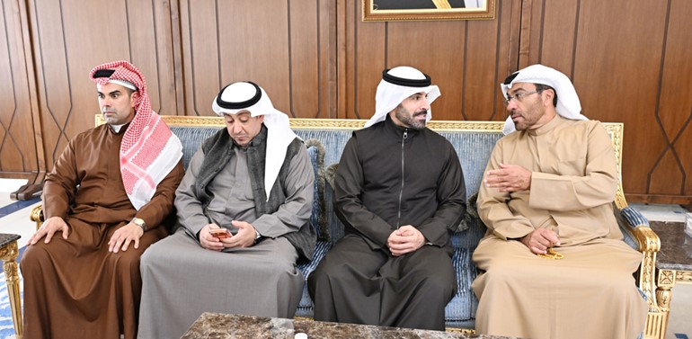 الشيخ صباح الجابر والشيخ صباح أحمد الصباح مع الحضور
