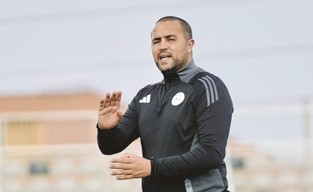 الجزائري بوقرة مدرباً جديداً لمنتخب لبنان