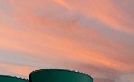 سعر برميل النفط الكويتي يرتفع ليبلغ 63.24 دولاراً