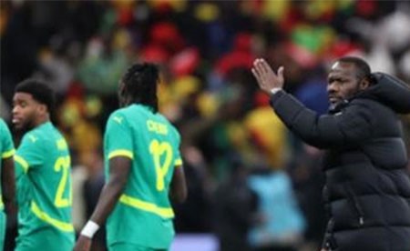 إيقاف مدرب السنغال بابي تياو 5 مباريات بسبب أحداث نهائي كأس الأمم الأفريقية