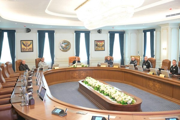 السيسي: المناهج الدراسية بالأكاديمية العسكرية تضمن جدارة التعليم