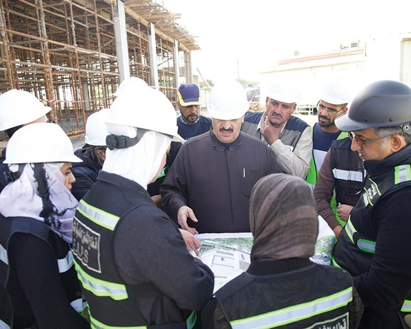 وزير الصحة تفقّد مشروع مركز الوفرة الصحي: الالتزام بالجودة والمواصفات الفنية المعتمدة وتنفيذه وفق الجدول الزمني المحدد